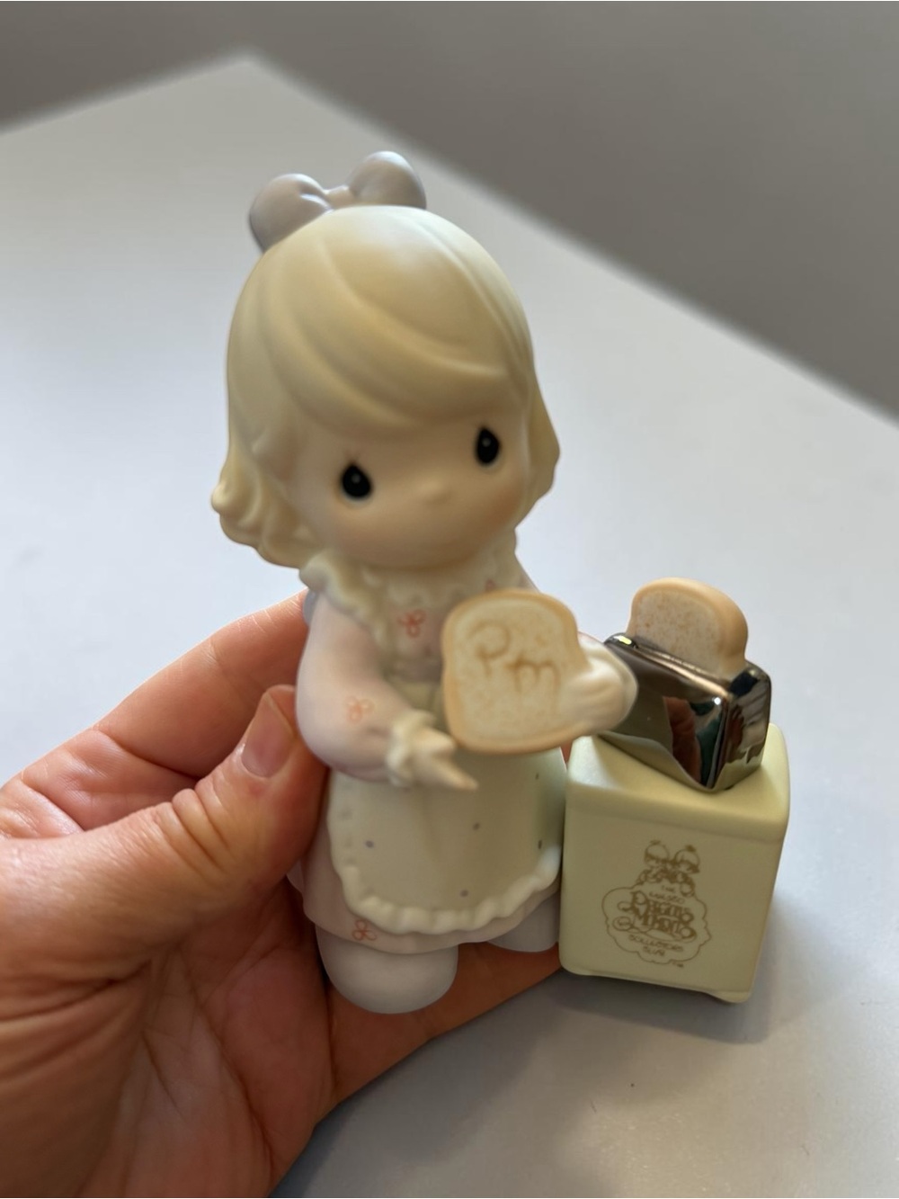 Precious Moments 1997 A Special Toast Figurine NIB Enesco Membership